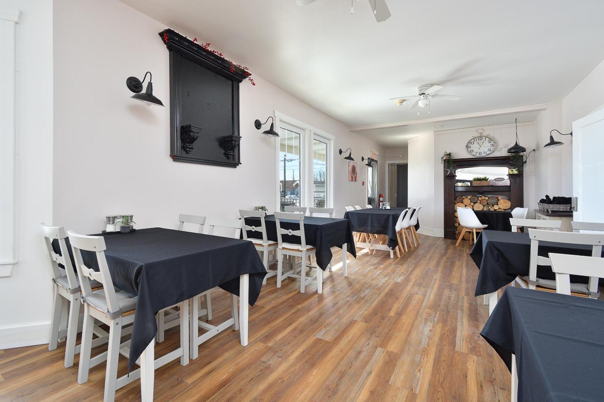 Pepperell Place Inn Inc. St. Peter's 外观 照片